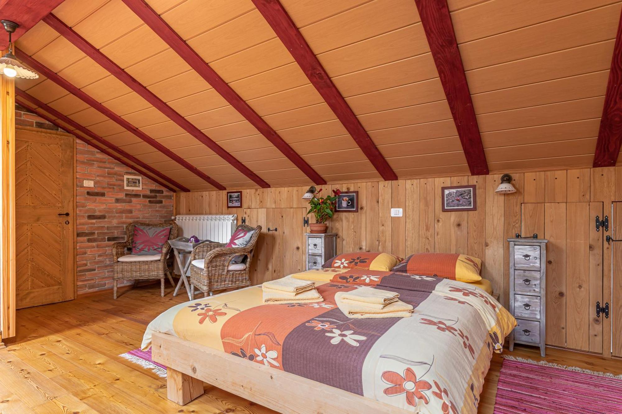 House Na Meji With Sauna - Happy Rentals Pivka Exteriér fotografie